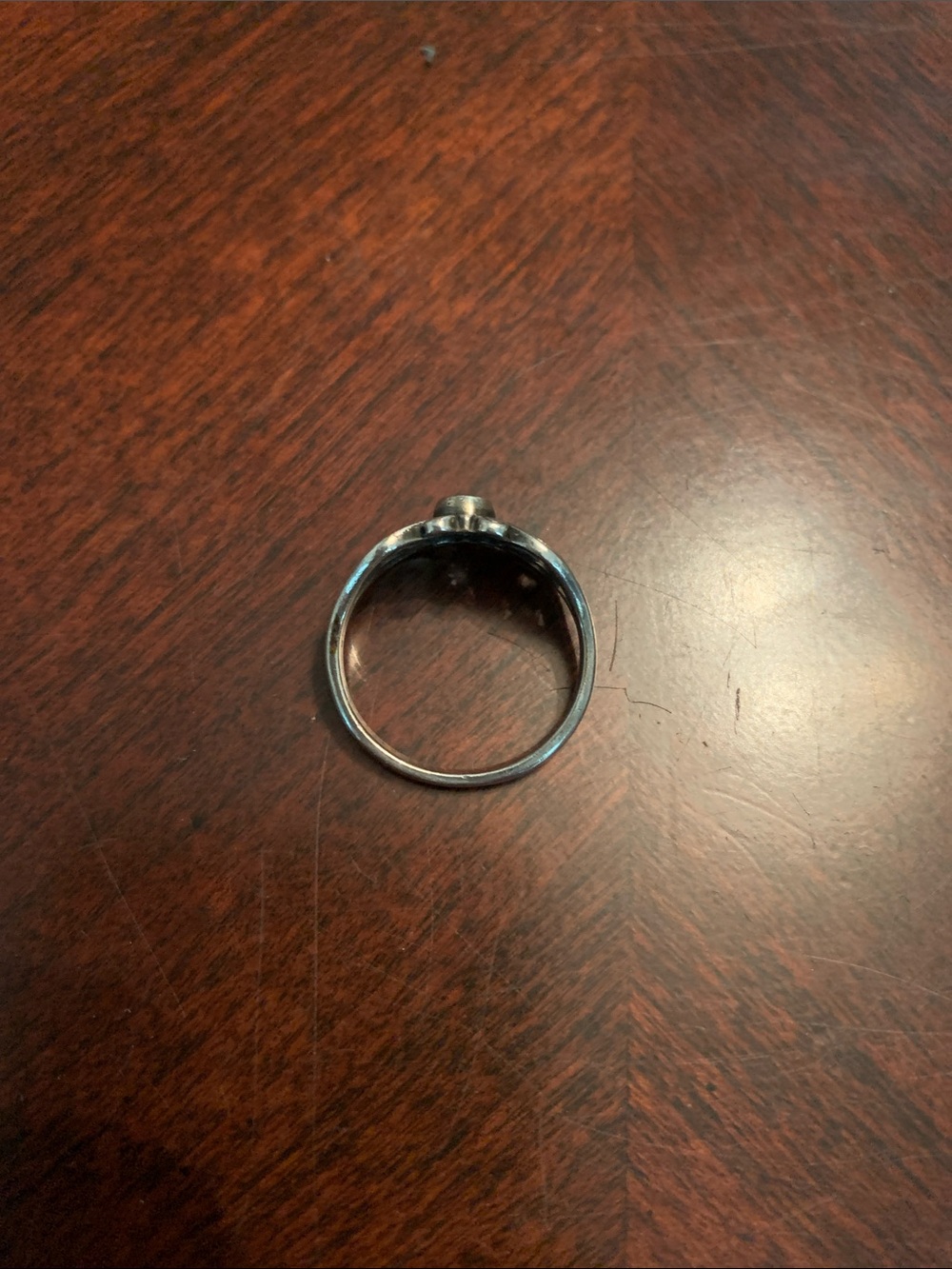 RETIRED James Avery Scrolled Hearts Ring Sterling Silver Blue Topaz EUC size 9 - Picture 4 of 4